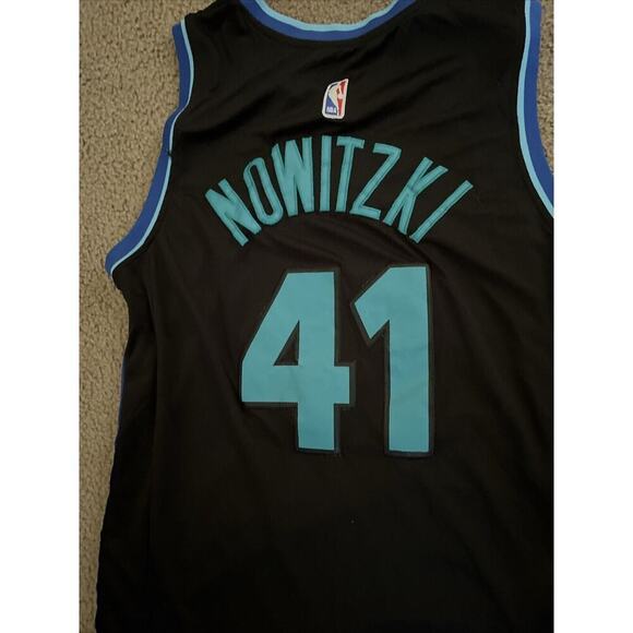 Dirk Nowitzki Dallas Mavericks Nike City Edition Swingman Jersey Men's SZ 52 - Picture 12 of 12